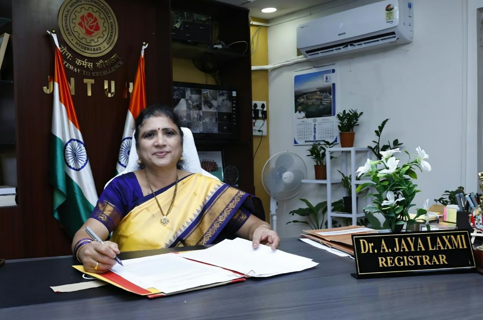 JNTUH Dr. A . Jaya Laxmi 
